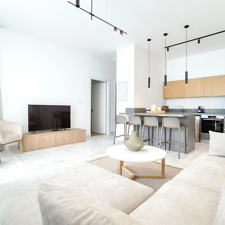 Prestige 401 2 Bed Apartment